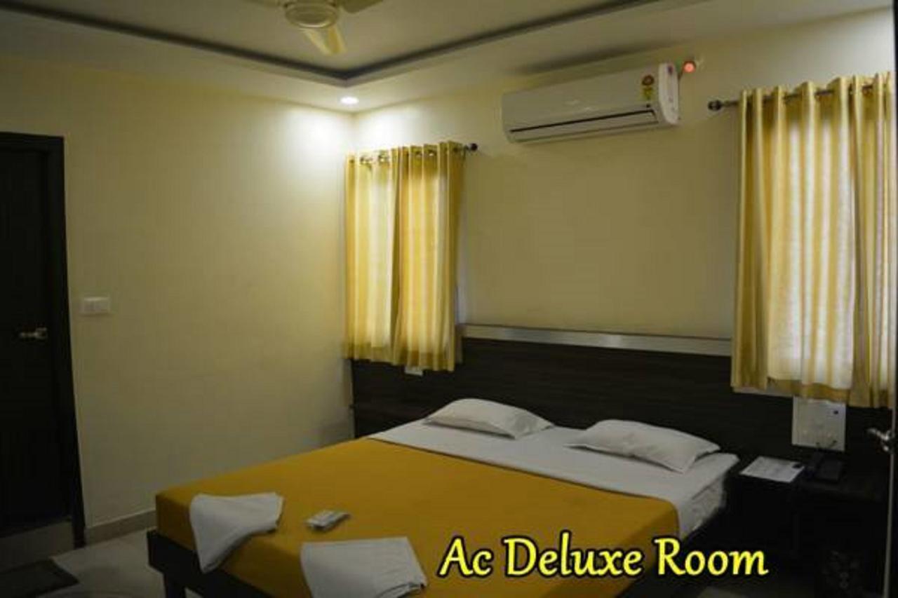 Hotel Green Tree Rāipur Eksteriør bilde